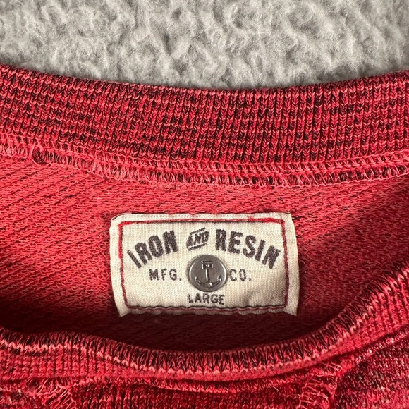 Iron and Resin Logo Sweatshirt Mens Large‎ Red Pullover Crew Neck Made in USA - Picture 4 of 10